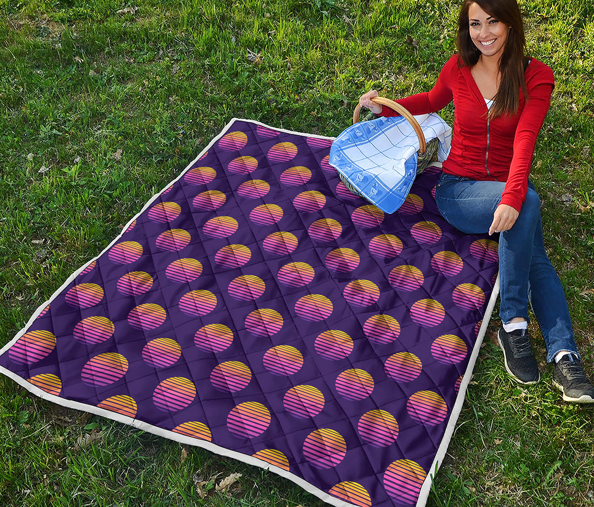 Retrowave Sunset Pattern Print Quilt