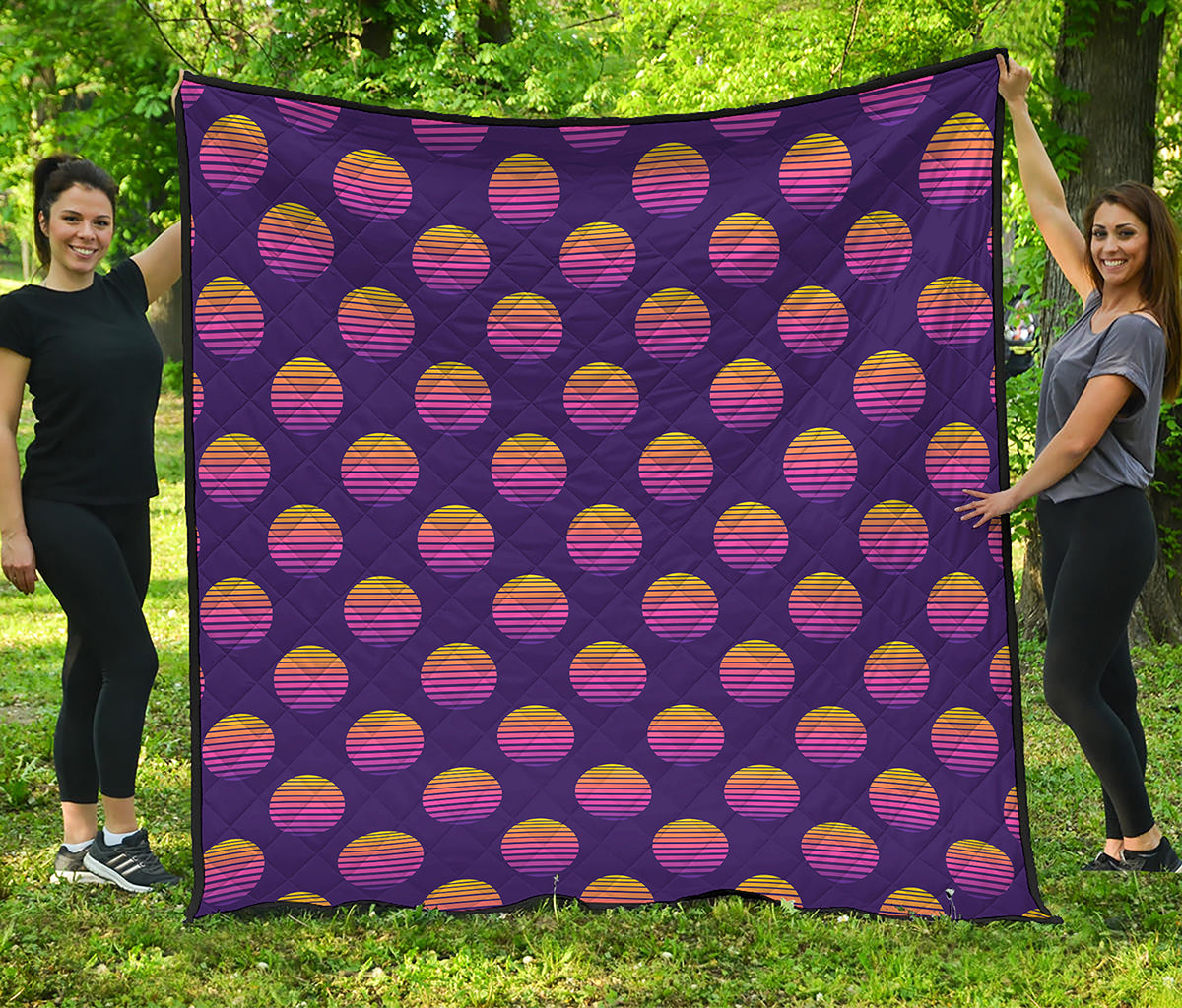 Retrowave Sunset Pattern Print Quilt