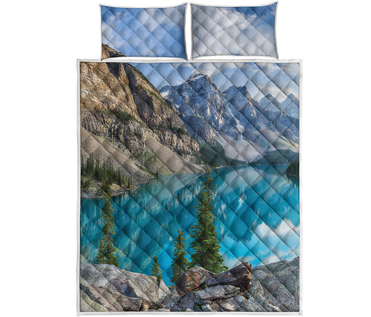Rocky Mountain Print Quilt Bed Set