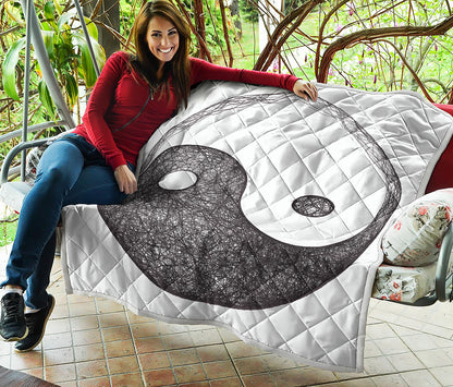Roots Yin Yang Print Quilt