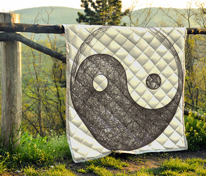 Roots Yin Yang Print Quilt