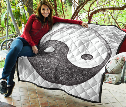 Roots Yin Yang Print Quilt
