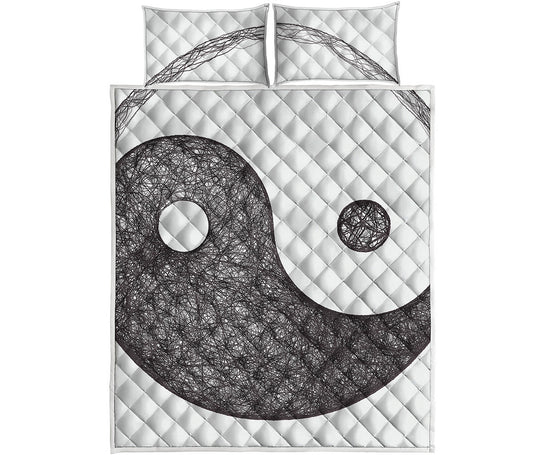 Roots Yin Yang Print Quilt Bed Set
