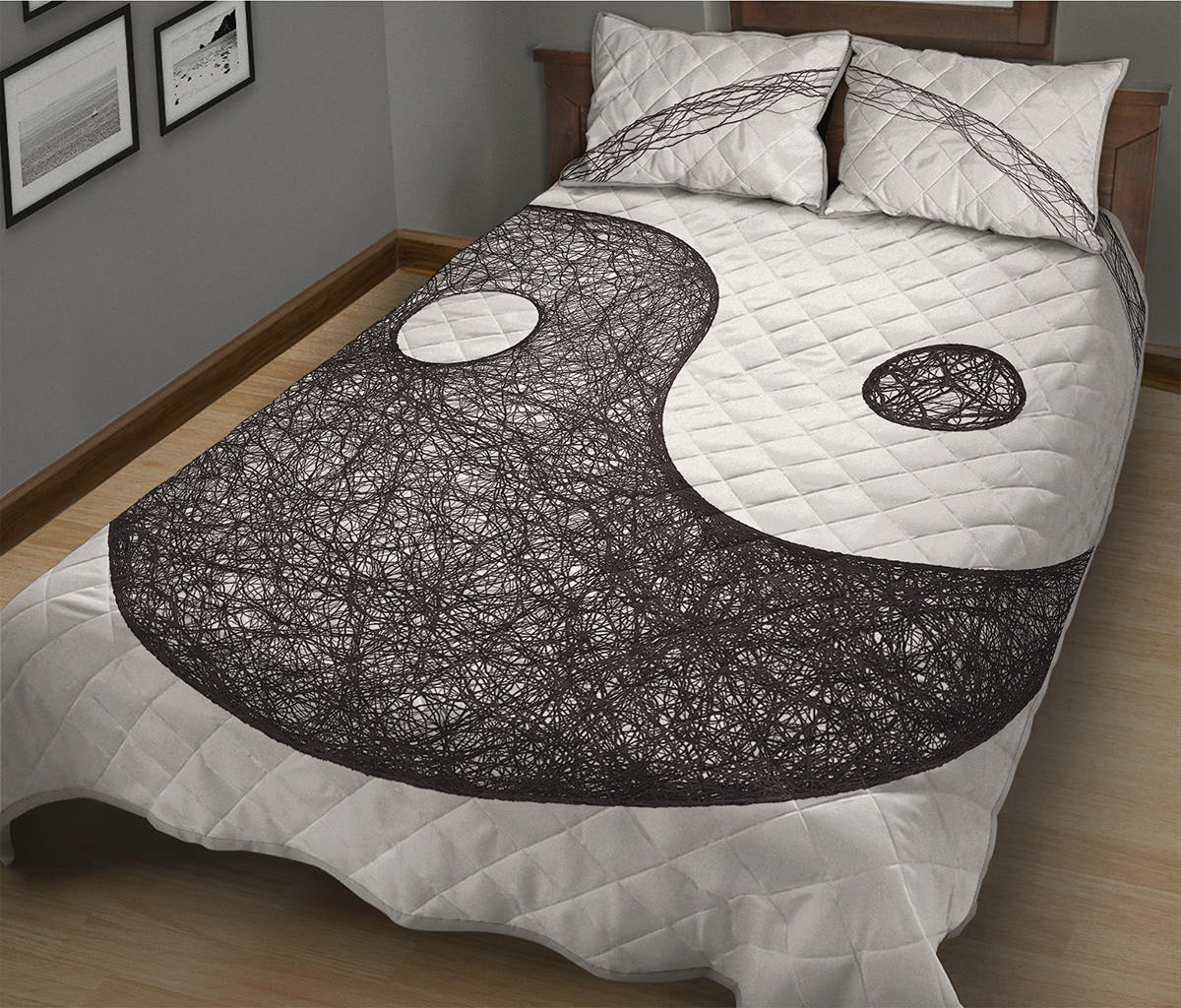 Roots Yin Yang Print Quilt Bed Set