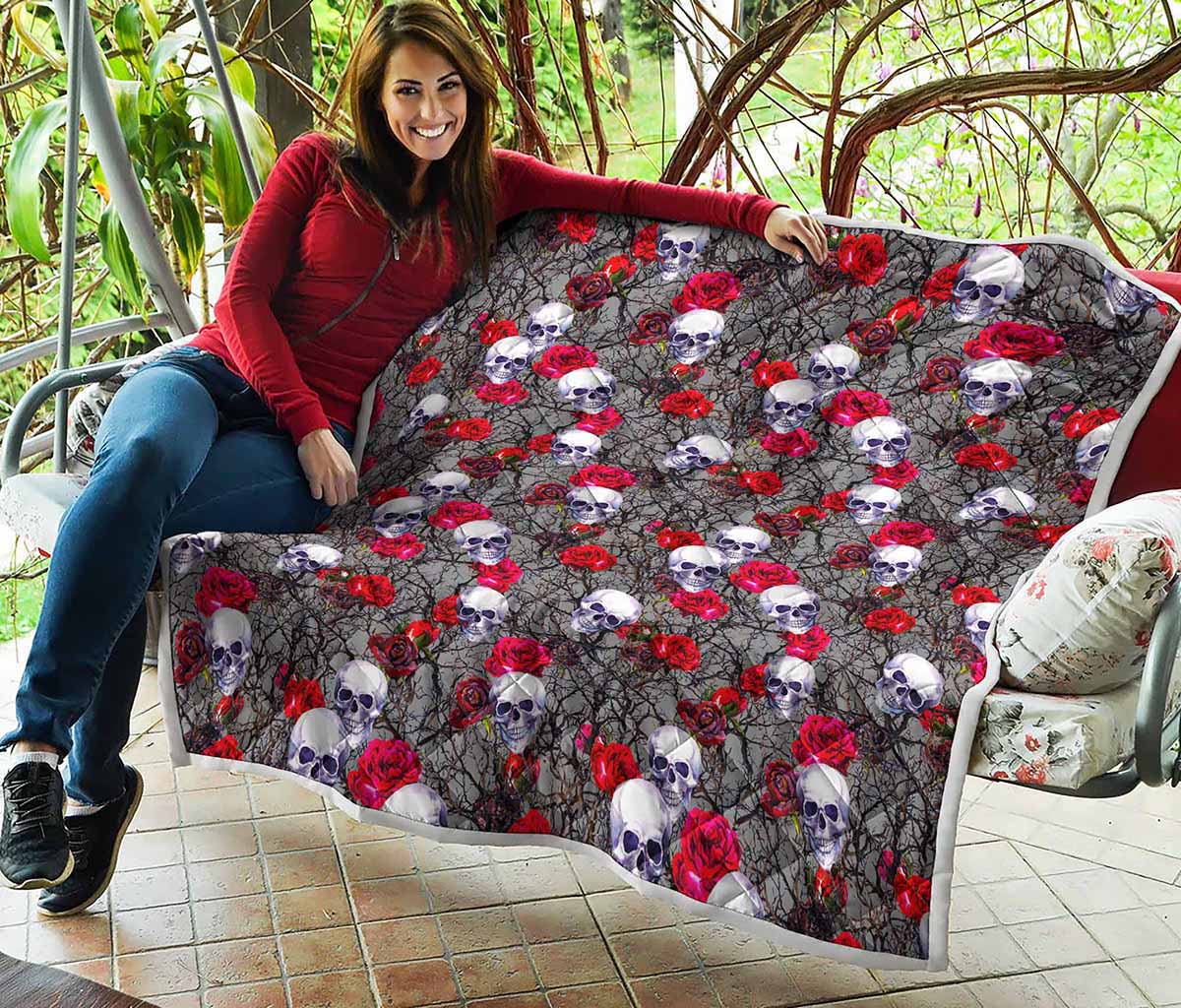 Rose Branch Skull Pattern Print Quilt