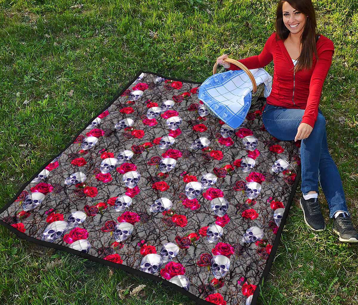 Rose Branch Skull Pattern Print Quilt