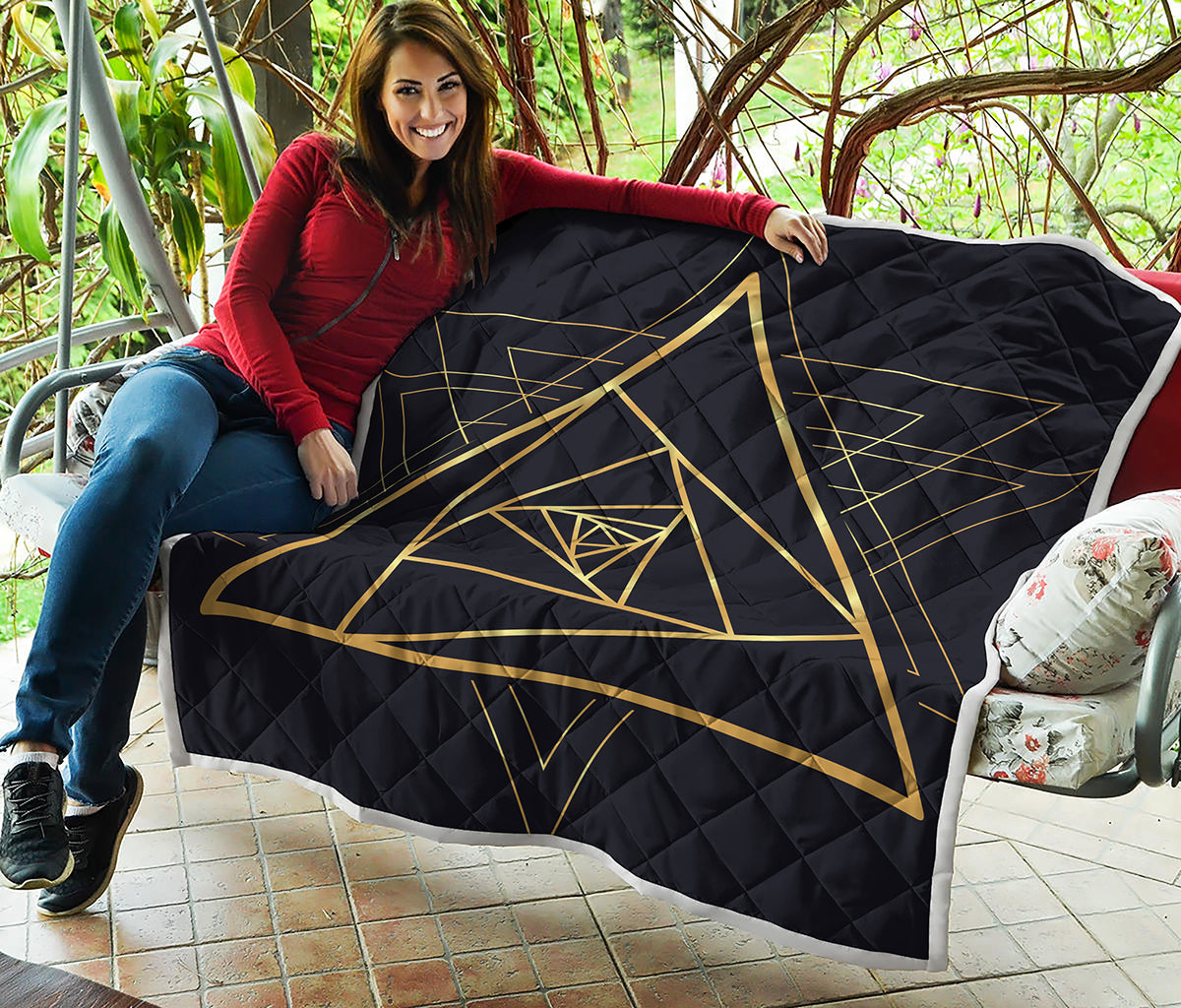 Rose Pyramid Print Quilt