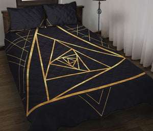 Rose Pyramid Print Quilt Bed Set