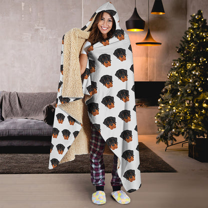 Rottweiler Face Pattern Print Hooded Blanket