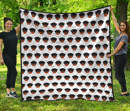 Rottweiler Face Pattern Print Quilt