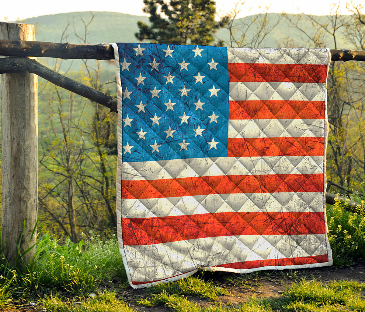 Rough USA Flag Print Quilt