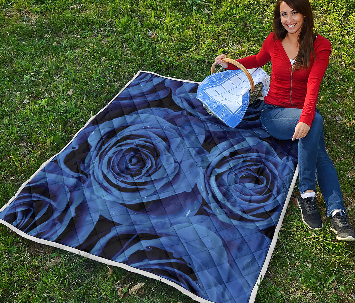 Royal Blue Rose Print Quilt