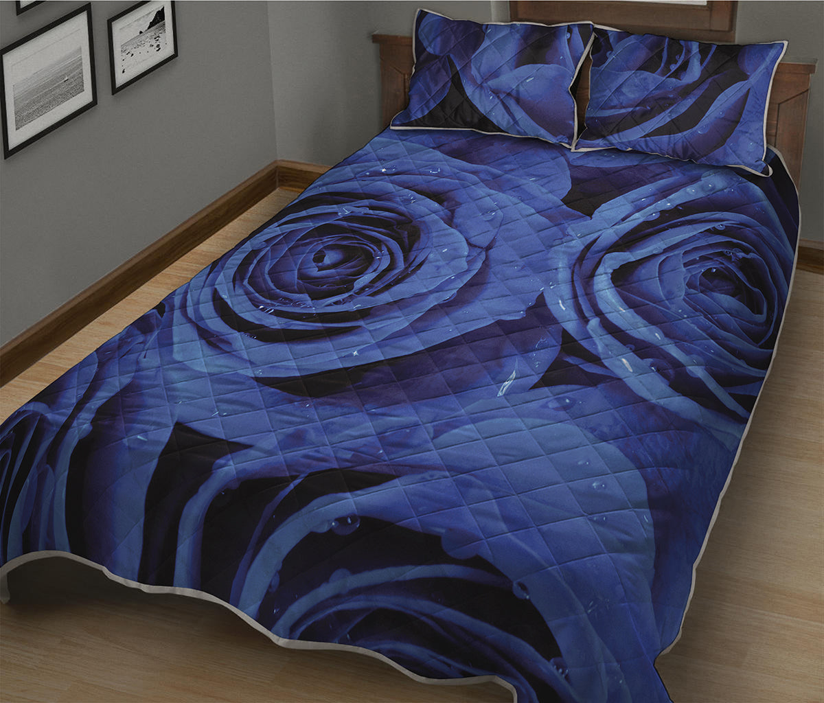 Royal Blue Rose Print Quilt Bed Set
