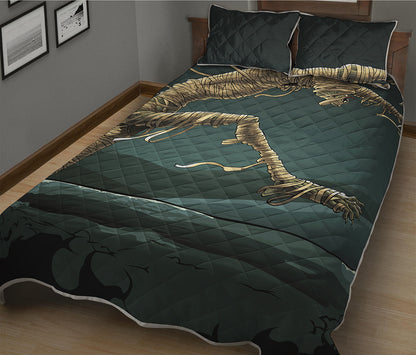 Running Mummy Print Quilt Bed Set