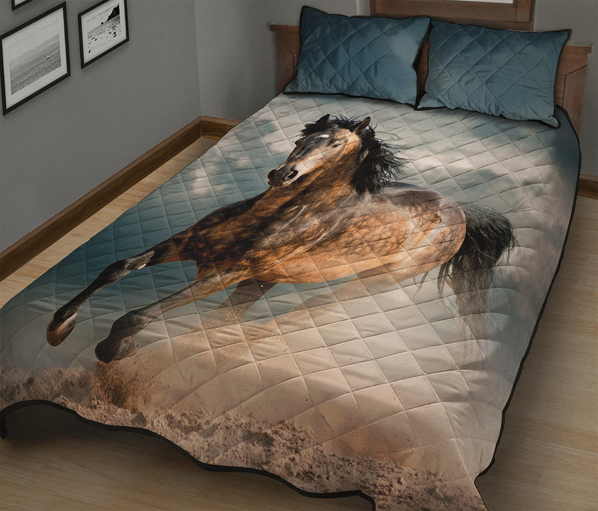 Running Wild Stallion Horse Print Quilt Bed Set