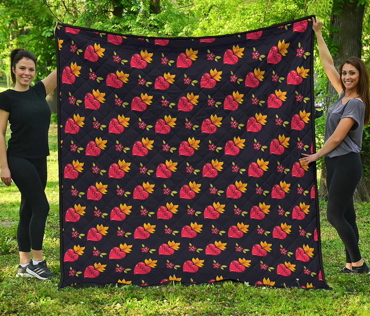 Sacred Heart Pattern Print Quilt