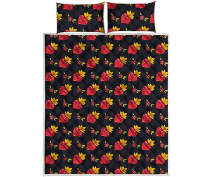Sacred Heart Pattern Print Quilt Bed Set