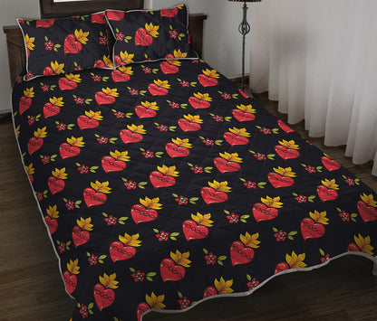 Sacred Heart Pattern Print Quilt Bed Set