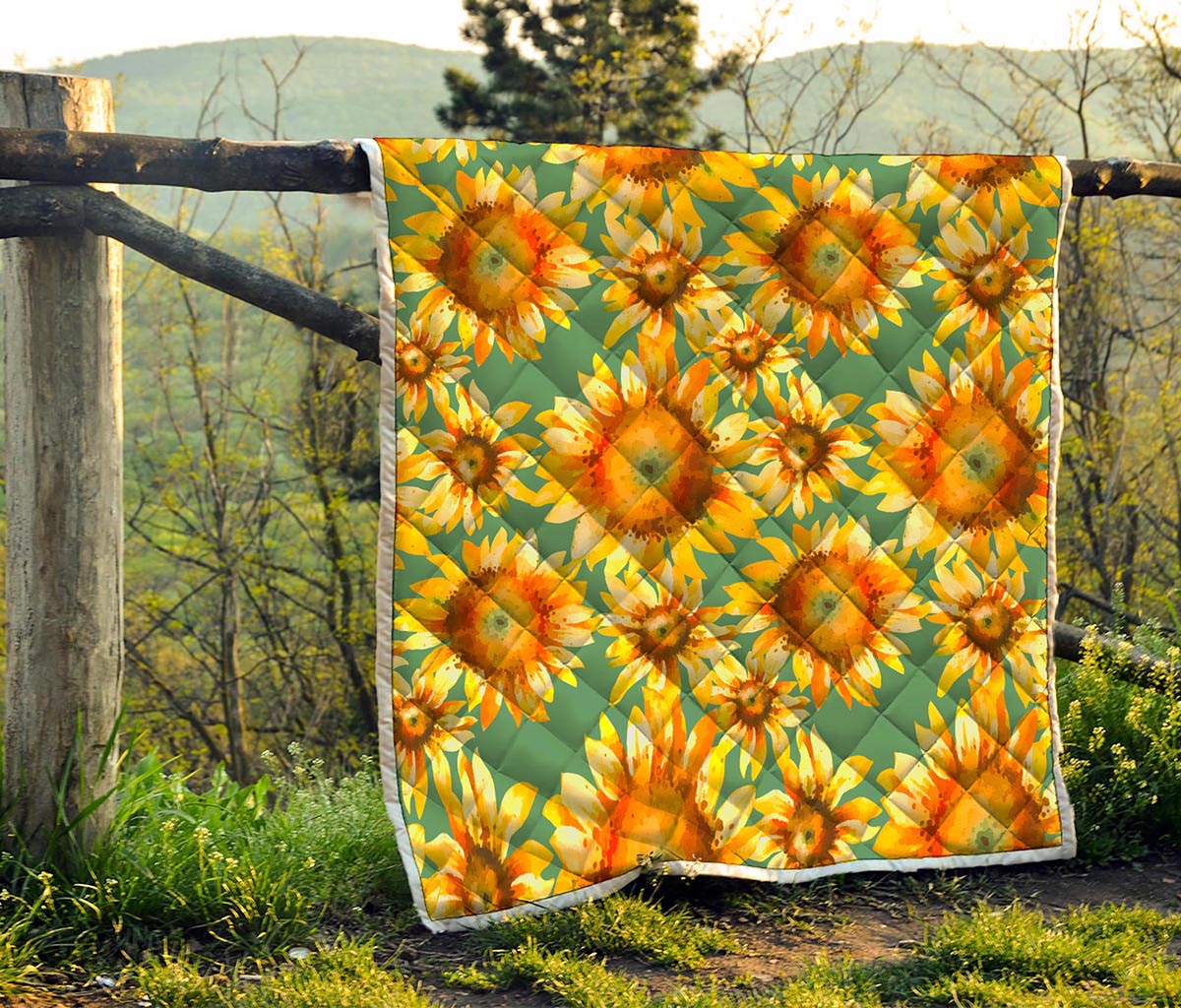 Sage Watercolor Sunflower Pattern Print Quilt