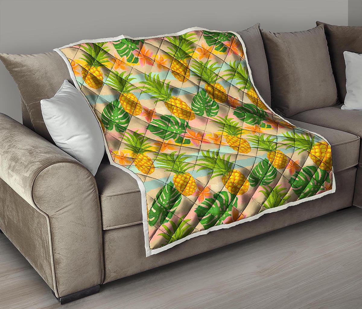 Sand Beach Pineapple Pattern Print Quilt