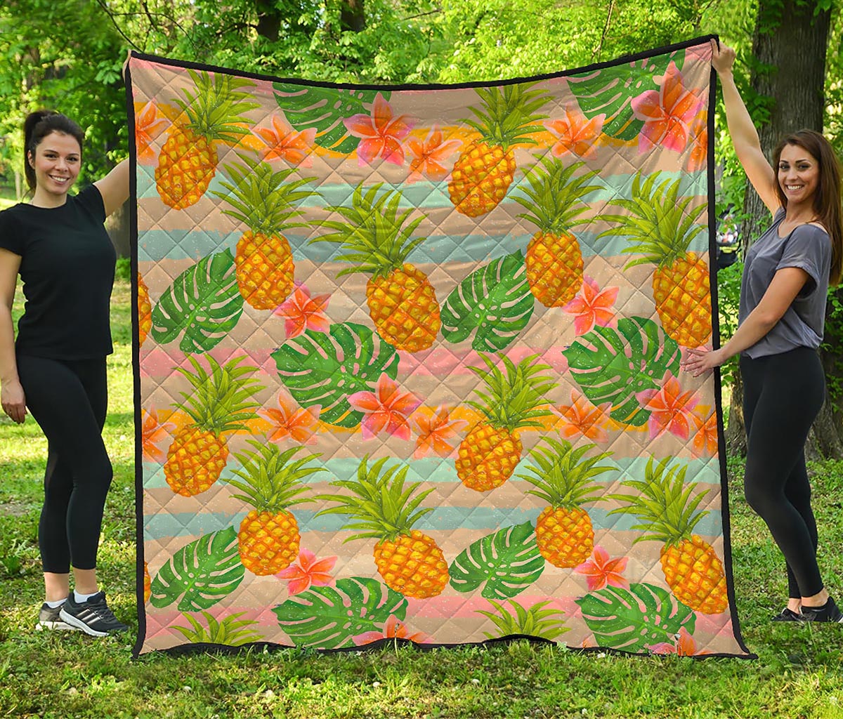 Sand Beach Pineapple Pattern Print Quilt