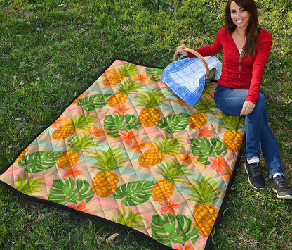 Sand Beach Pineapple Pattern Print Quilt