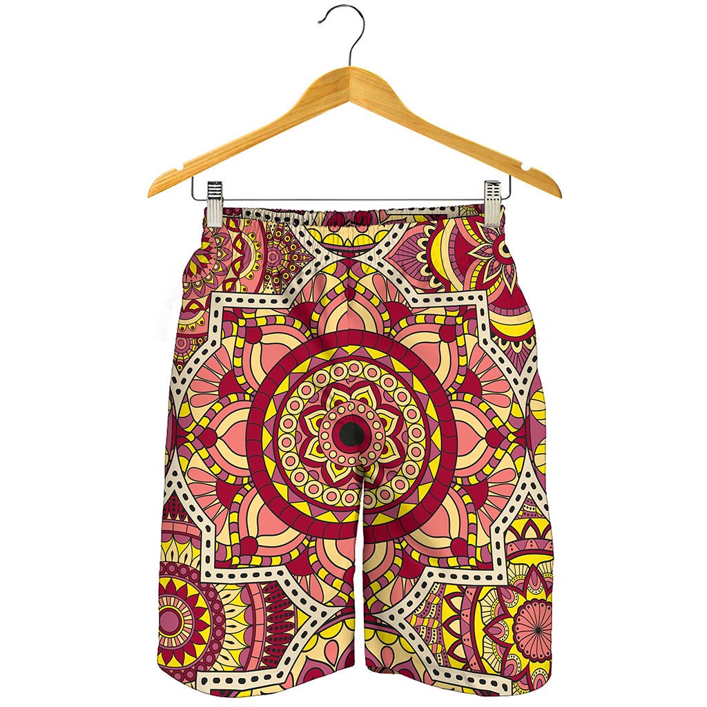 Sangria Mandala Bohemian Pattern Print Men's Shorts
