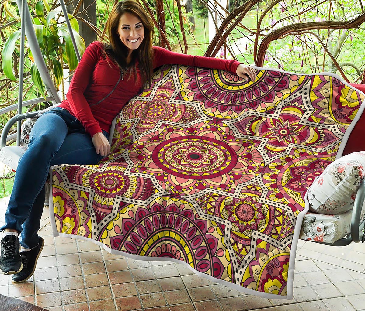 Sangria Mandala Bohemian Pattern Print Quilt