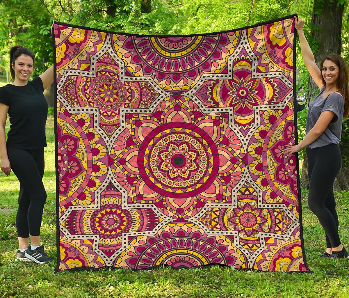 Sangria Mandala Bohemian Pattern Print Quilt