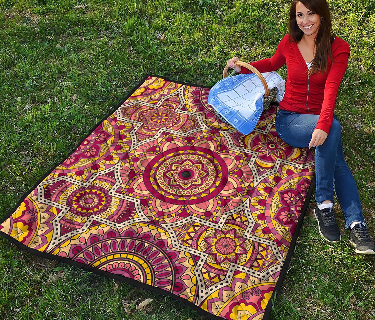 Sangria Mandala Bohemian Pattern Print Quilt