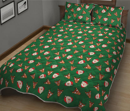 Santa Claus And Reindeer Emoji Print Quilt Bed Set
