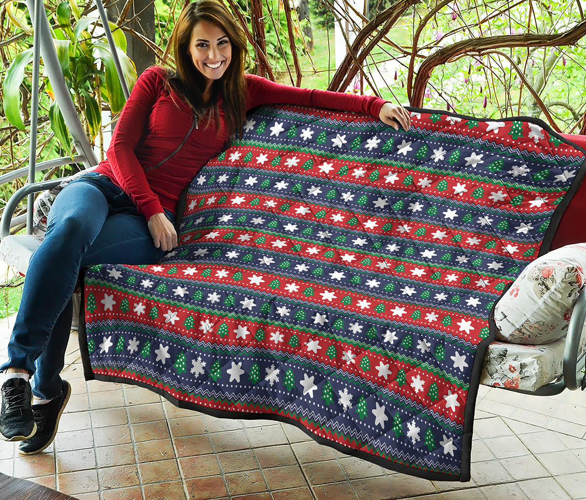 Scandinavian Christmas Pattern Print Quilt