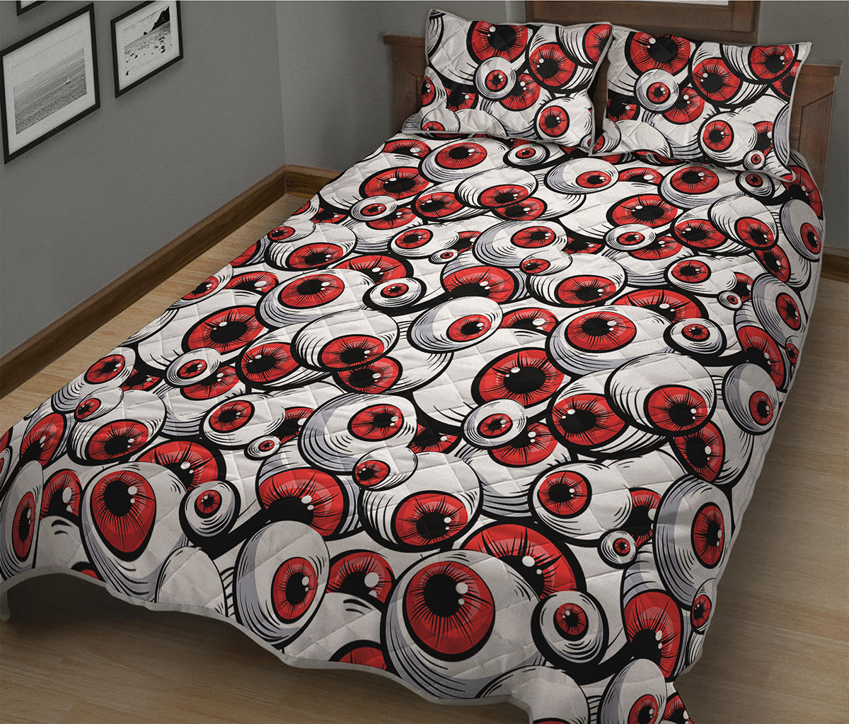 Scary Red Eyeball Pattern Print Quilt Bed Set