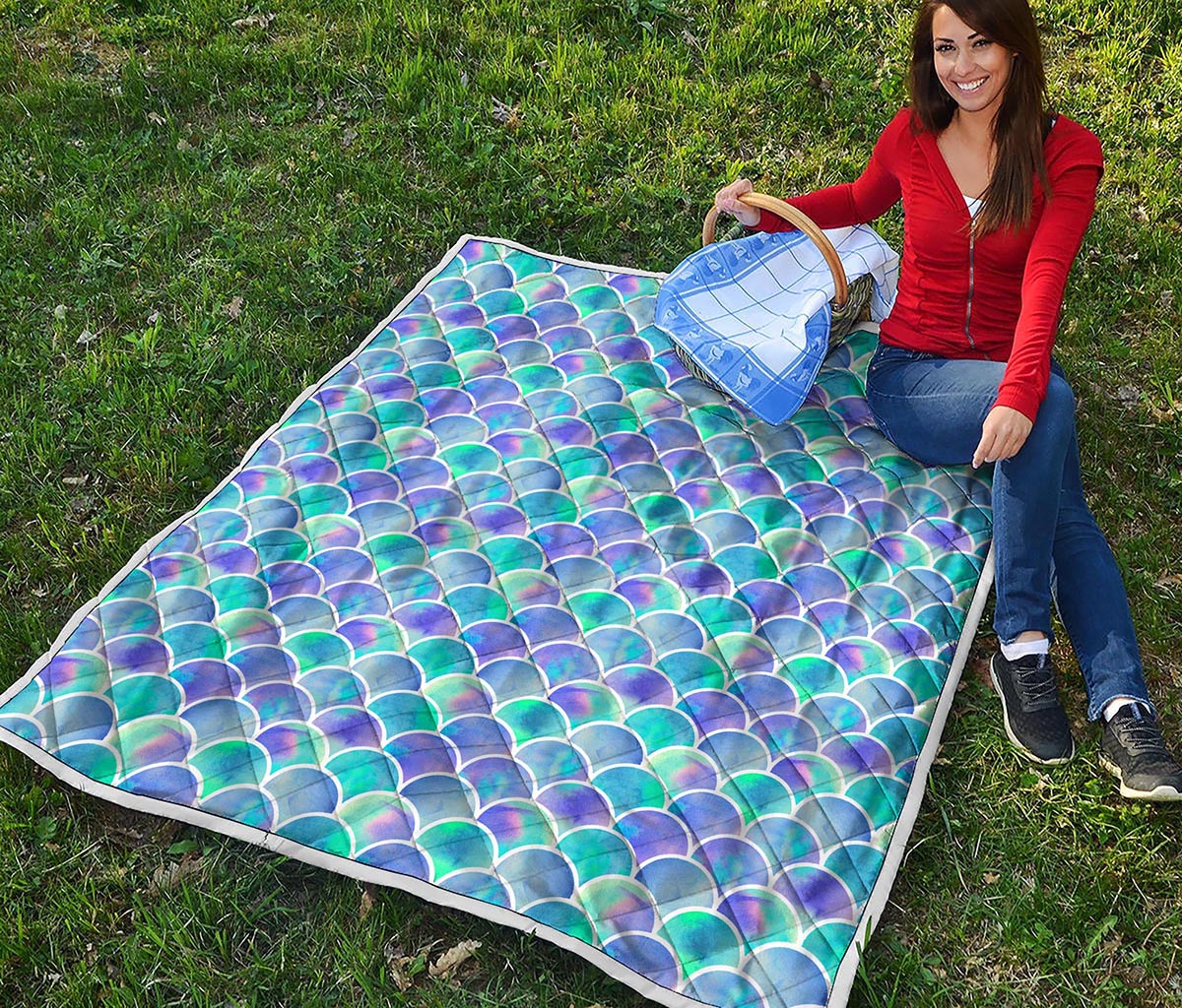 Sea Blue Mermaid Scales Pattern Print Quilt