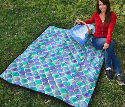Sea Blue Mermaid Scales Pattern Print Quilt