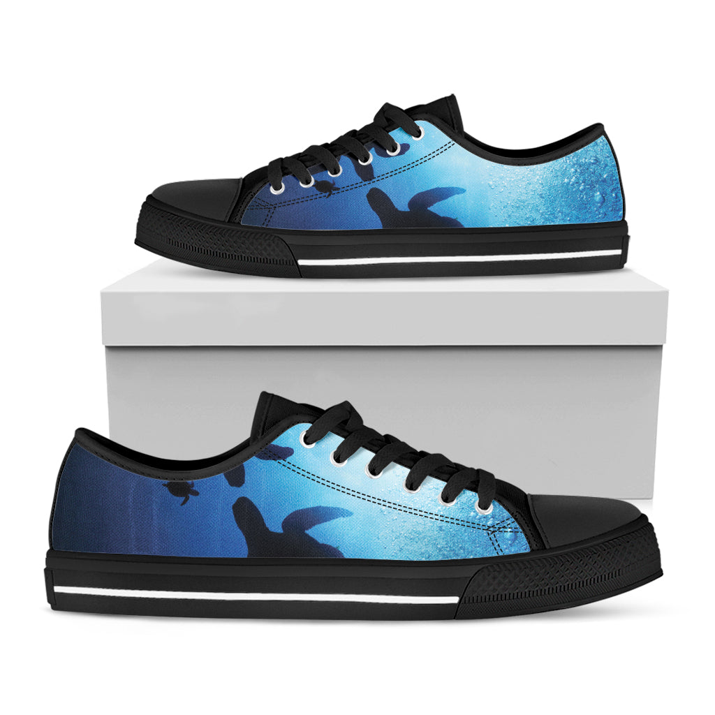 Sea Turtle Family Underwater Print Black Low Top Shoes