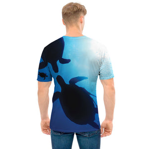 Sea Turtle Family Underwater Print Men's T-Shirt