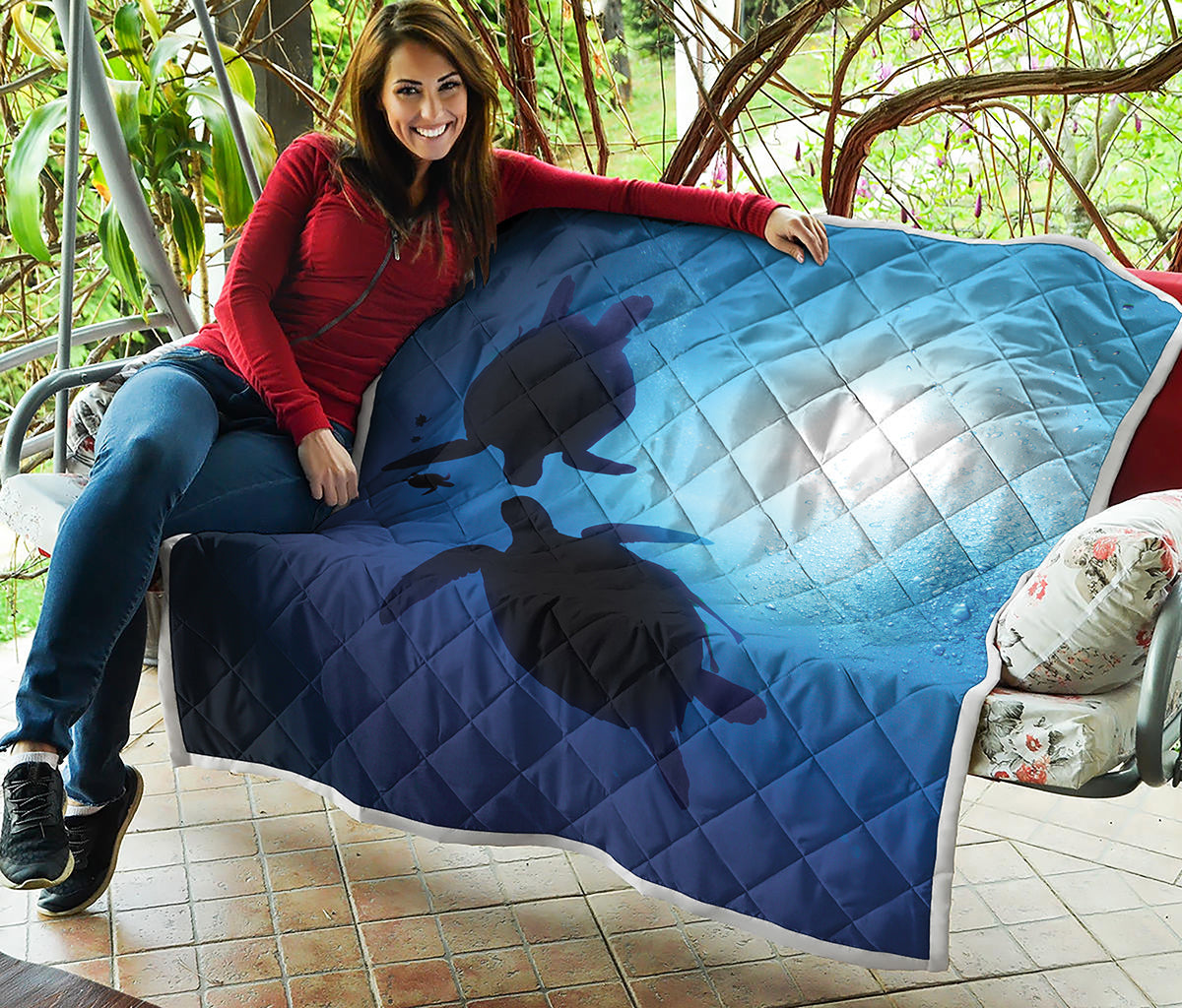 Sea Turtle Family Underwater Print Quilt