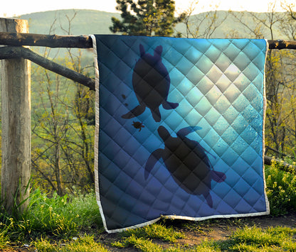 Sea Turtle Family Underwater Print Quilt