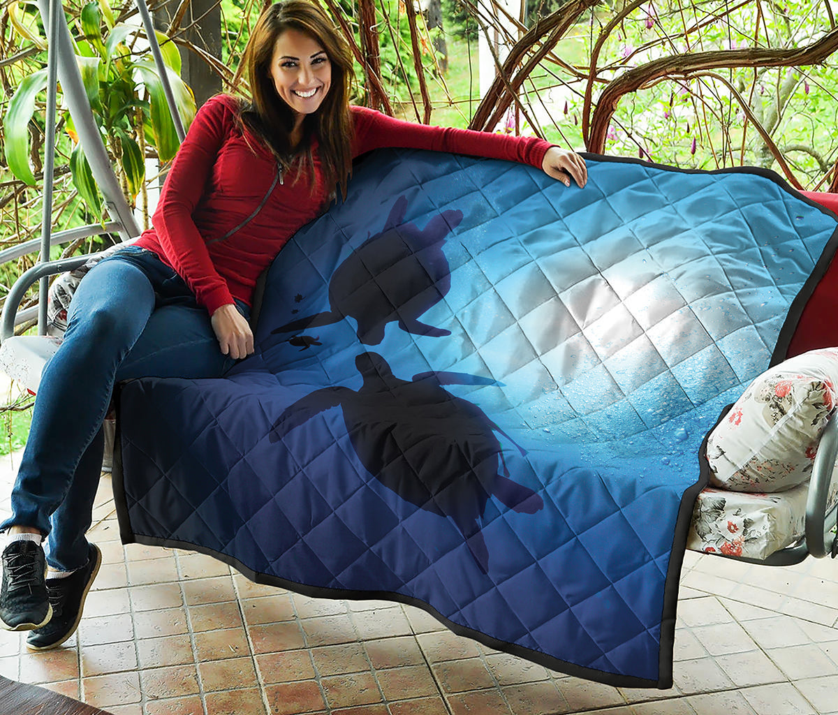Sea Turtle Family Underwater Print Quilt