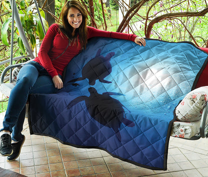 Sea Turtle Family Underwater Print Quilt