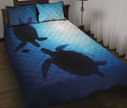 Sea Turtle Family Underwater Print Quilt Bed Set