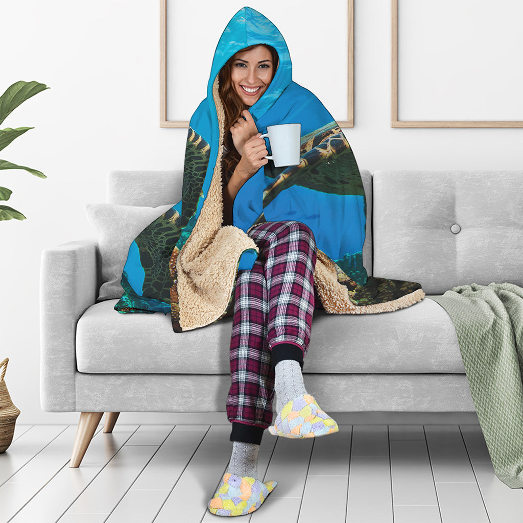 Sea Turtle Underwater Print Hooded Blanket
