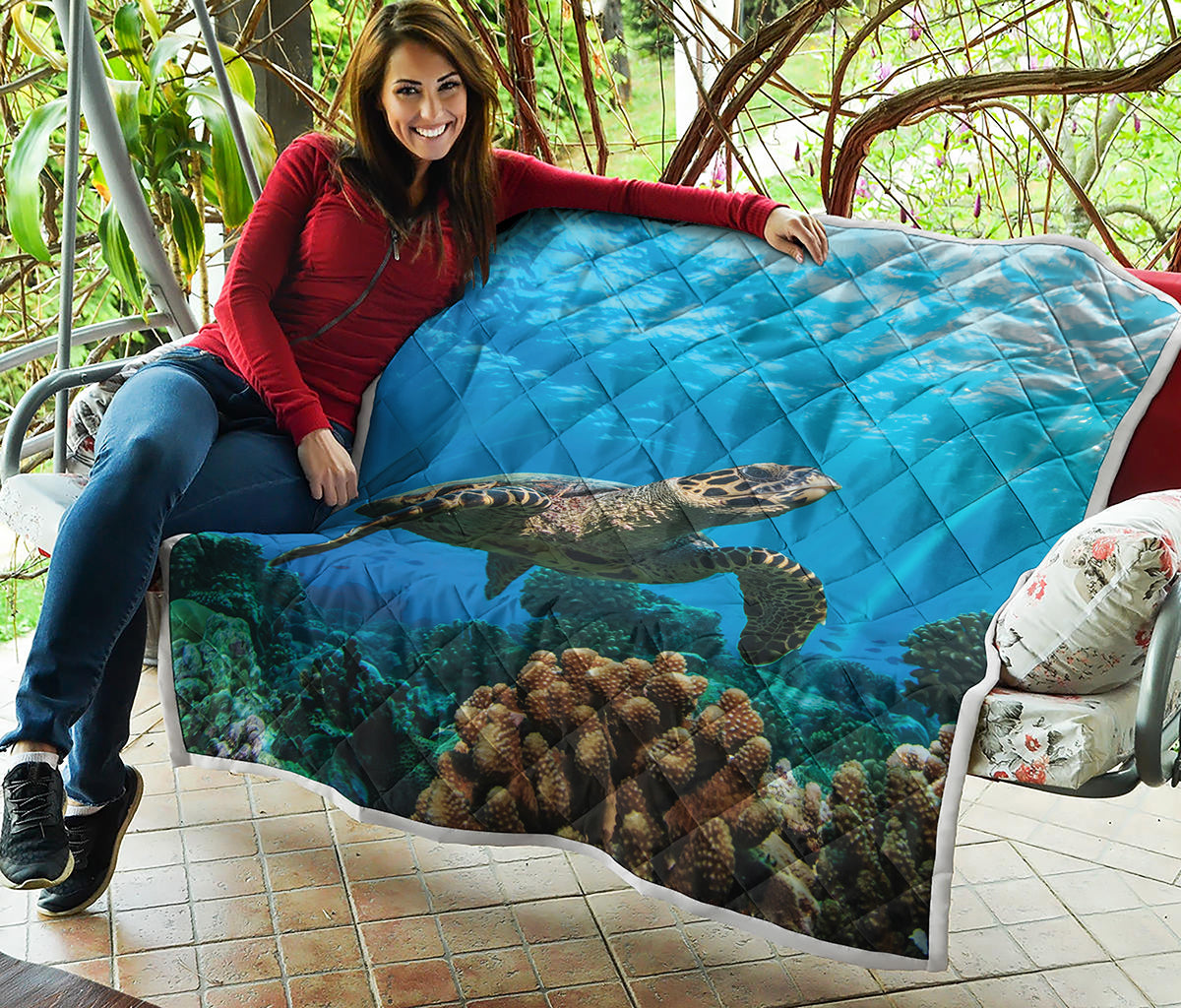 Sea Turtle Underwater Print Quilt