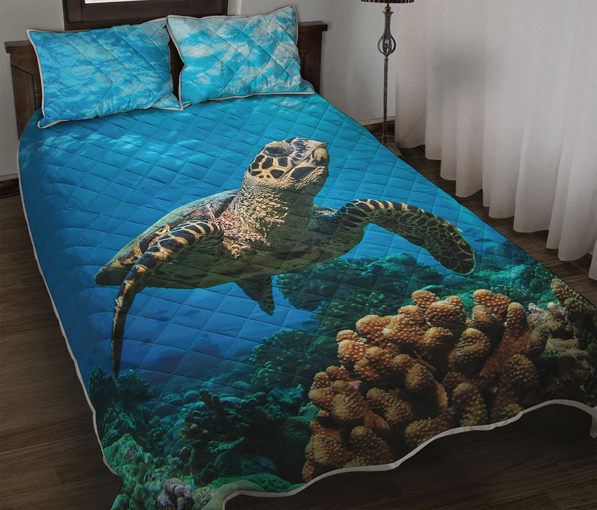 Sea Turtle Underwater Print Quilt Bed Set