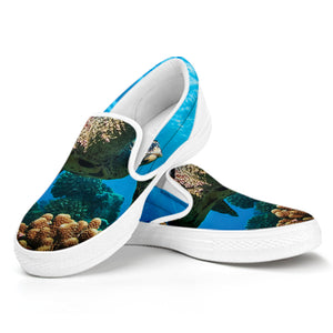 Sea Turtle Underwater Print White Slip On Shoes