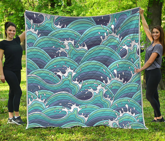 Sea Wave Surfing Pattern Print Quilt