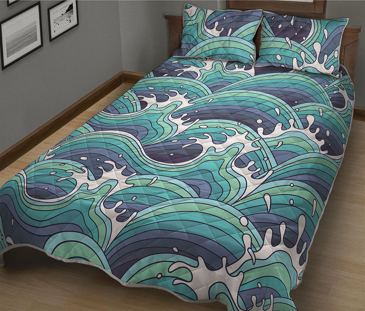 Sea Wave Surfing Pattern Print Quilt Bed Set