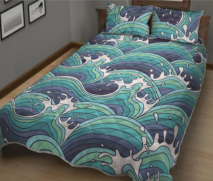 Sea Wave Surfing Pattern Print Quilt Bed Set