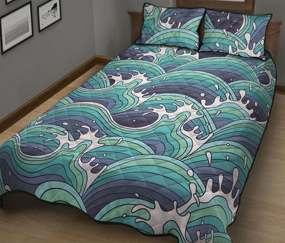 Sea Wave Surfing Pattern Print Quilt Bed Set